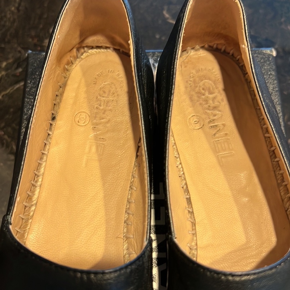 ***SOLD***Authentic EUC Chanel Lambskin Espadrille - Picture 7 of 13